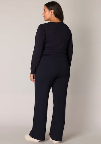 BASE LEVEL CURVY Loose fit Pants in Blue