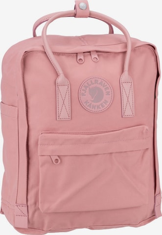 Fjällräven Backpack in Pink: front