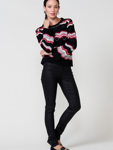 Pullover di KOROSHI in nero