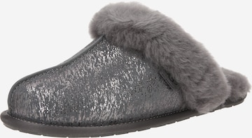 UGG - Zapatillas de casa 'SCUFFETTE II' en gris: frente