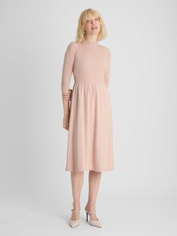Robes en maille 'Jenny' Guido Maria Kretschmer Women en rose : devant