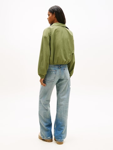 Tommy Jeans Преходно яке в зелено