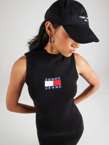 Tommy Jeans Трикотажное платье в Черный