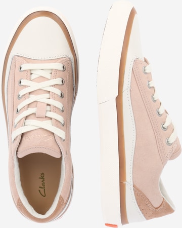 CLARKS Låg sneaker i rosa