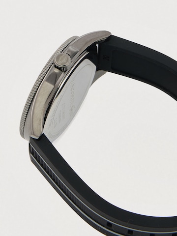 Montre à affichage analogique 'Mainsail' LACOSTE en noir