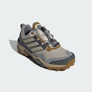 ADIDAS TERREX - Zapatos bajos 'Skychaser' en beige