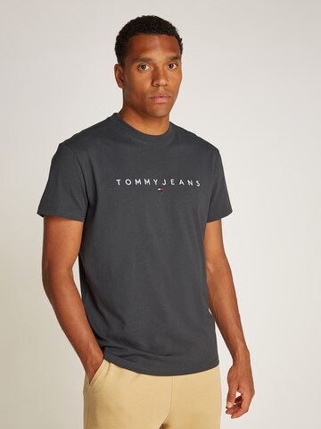 Tommy Jeans Shirt in Grey: front