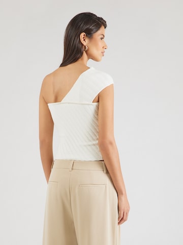 millane Top 'Angular' in White