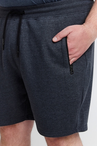 !Solid Regular Sweatshorts 'Taras' in Blau