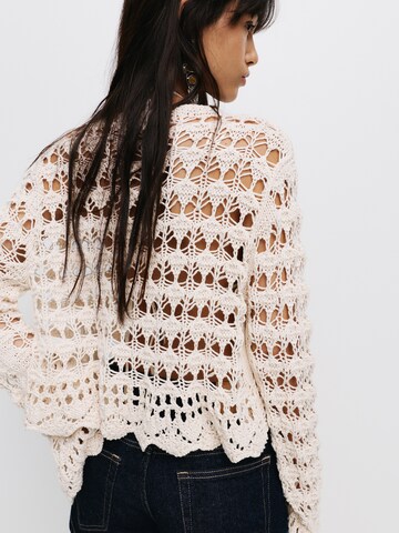 Pull&Bear Kardigan w kolorze biały