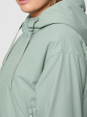 New View Between-Season Jacket 'Pam' in Green