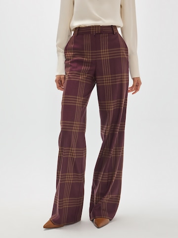 Lola Casademunt - Loosefit Pantalón en rojo: frente