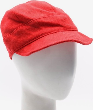 BURBERRY Hat & Cap in M in Red: front