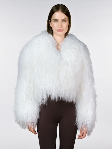 WeLoveFurs Winter jacket 'Weiße Tibetlamm Jacke CHLOÈ' in White