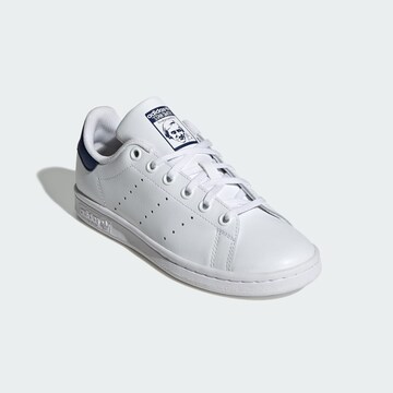 ADIDAS ORIGINALS - Sapatilhas 'Stan Smith' em branco