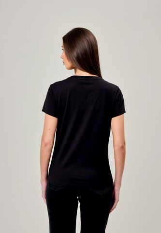 BENCH T-Shirt in Schwarz