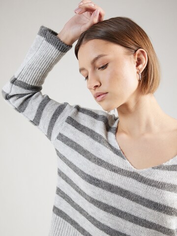 ZABAIONE Pullover 'No44ra' in Grau