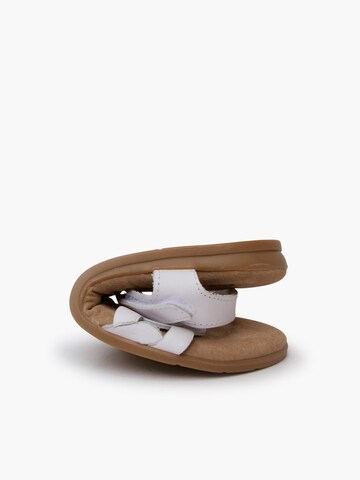 Sandalo di Pisamonas in bianco