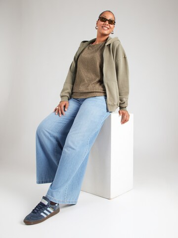 ONLY Carmakoma Blouse in Brown