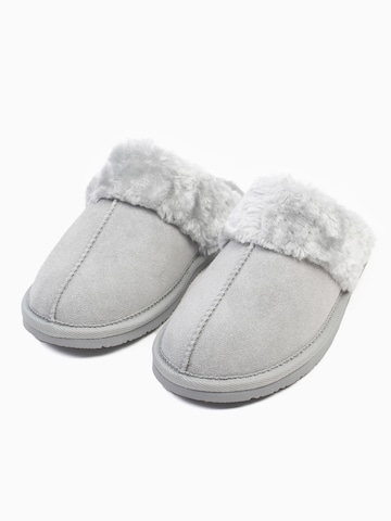 Pantoufle 'Chesney' Minnetonka en gris