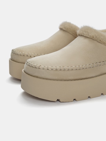 Sabots Pull&Bear en beige