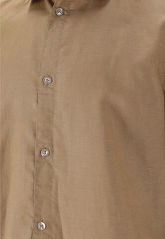 Cruz Regular fit Athletic Button Up Shirt 'Jericho' in Brown
