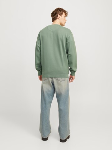 JACK & JONES Sweatshirt 'Charge' in Green