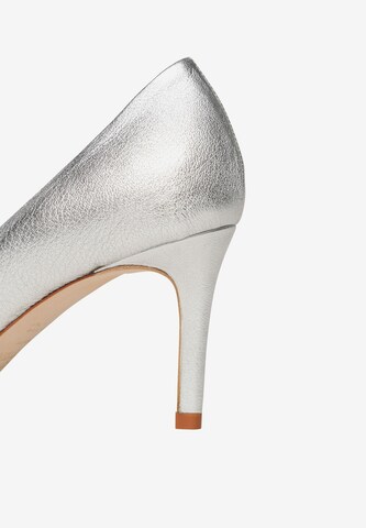 Henry Stevens Pumps 'Emma P70' in Silver