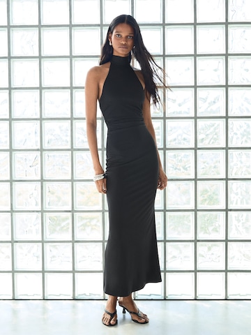 Robe Bershka en noir : devant