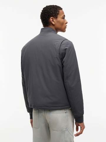 Tommy Jeans Átmeneti dzseki - szürke