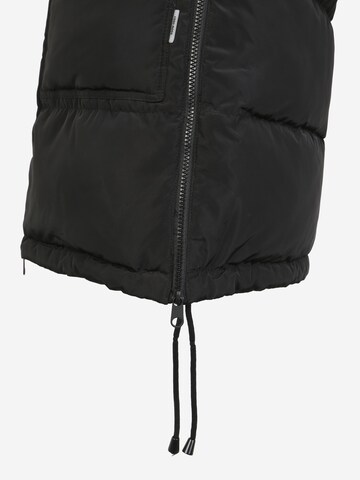 Vero Moda Tall Χειμερινό παλτό 'Oslo' σε μαύρο