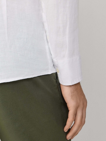 Coupe regular Chemise 'ESS' Hackett London en blanc