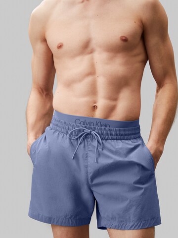 Shorts de bain Calvin Klein Swimwear en bleu