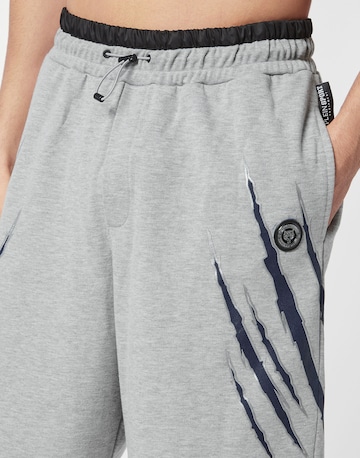Plein Sport Loose fit Trousers 'Scratch' in Grey