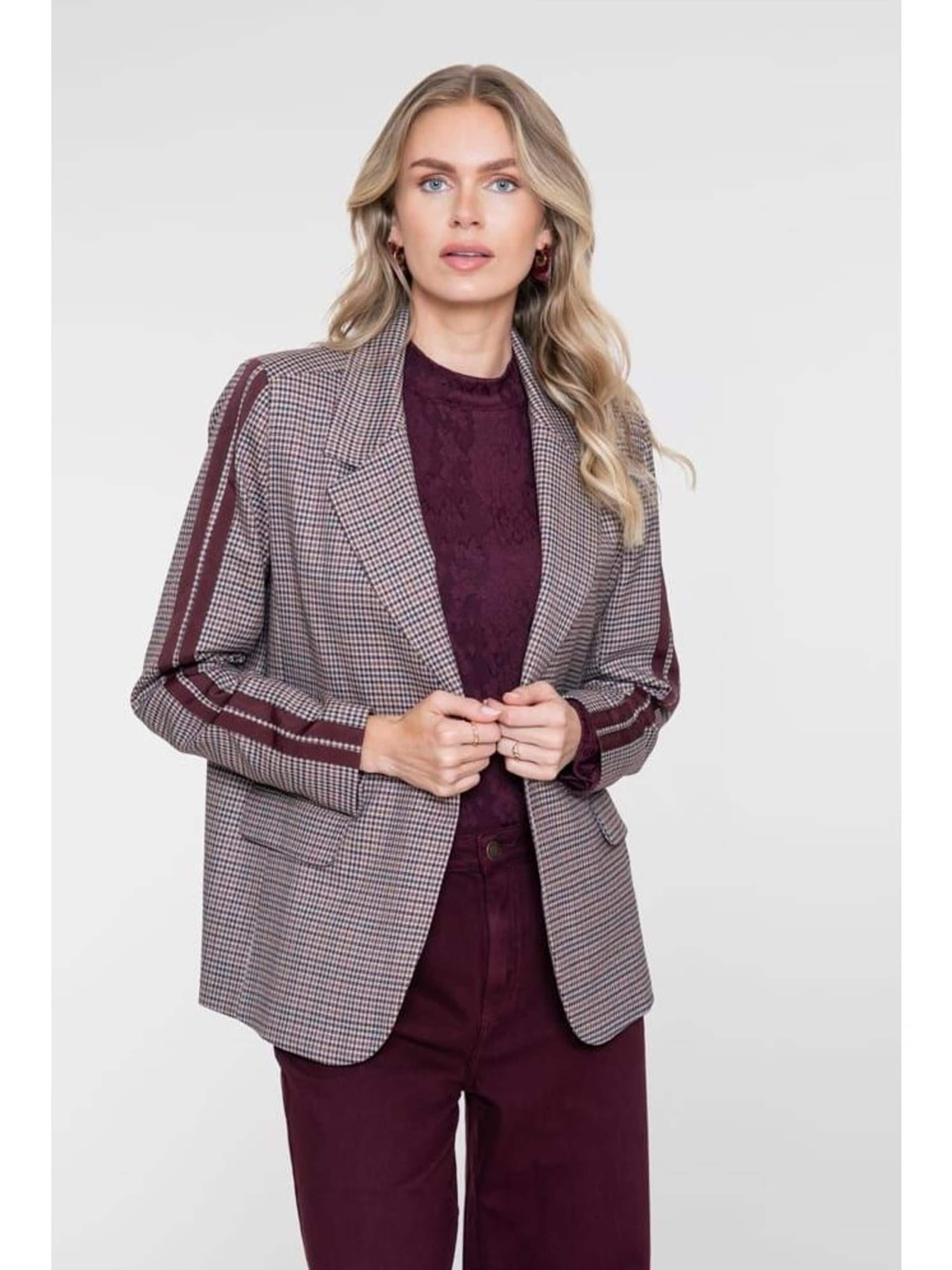 Geisha Blazers in Bruin