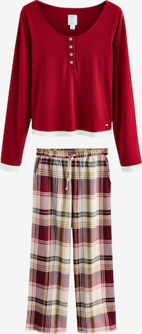 Next Pyjama värissä punainen: etupuoli