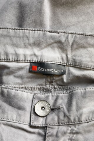 STREET ONE Slim Jeans 30-31 x 32 in Grau