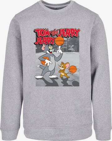 ABSOLUTE CULT Sweatshirt 'Tom and Jerry - Basketball Buddies' in Grijs: voorkant