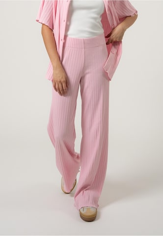 Flared Pantaloni 'Eira' di OH APRIL in rosa: frontale
