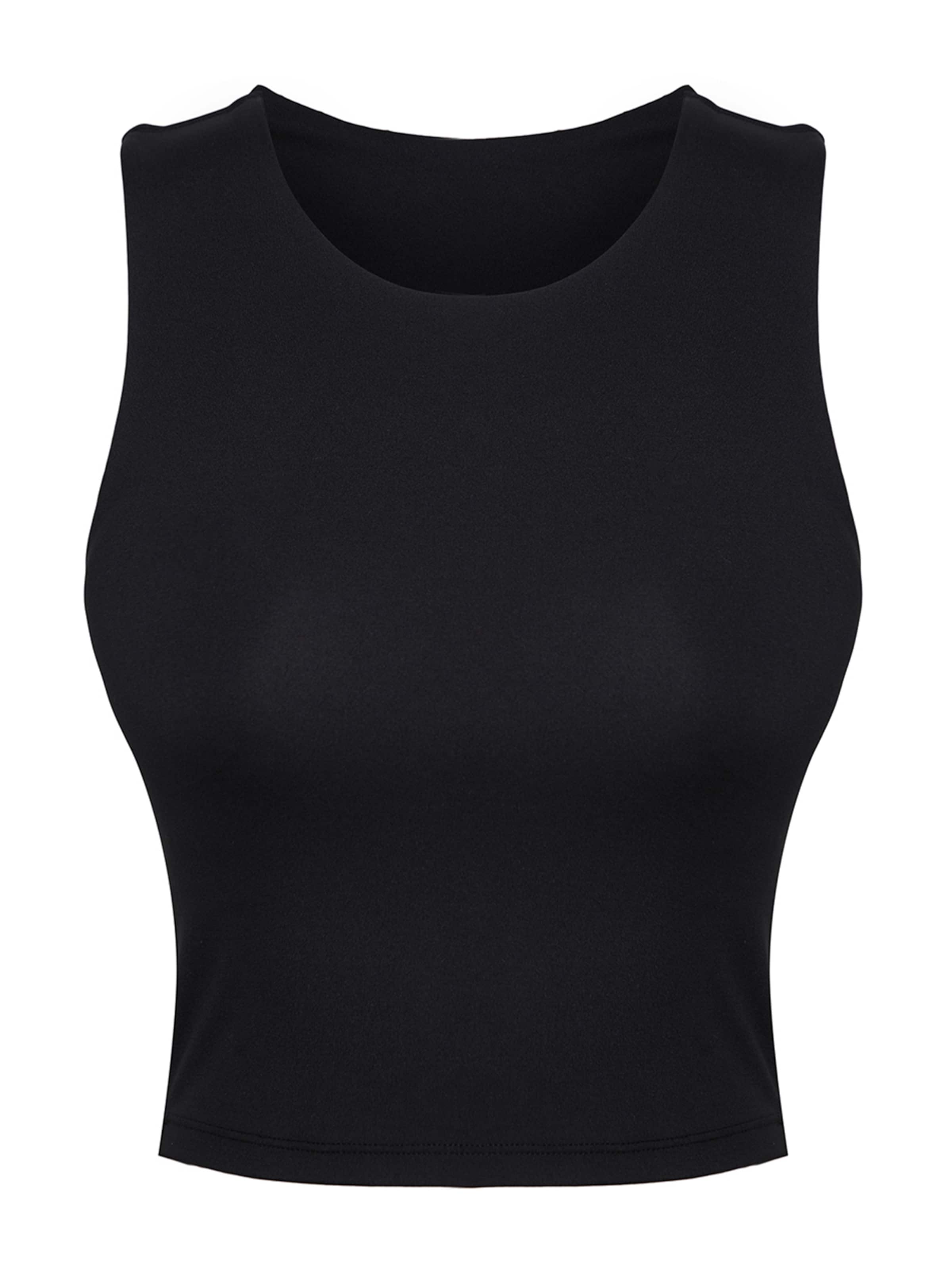 Trendyol Haut en noir, Vue avec produit