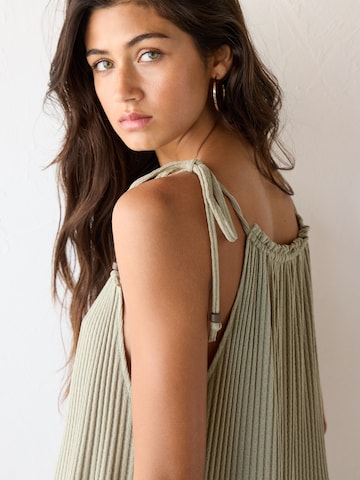 Abito di Pull&Bear in verde