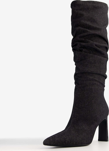 Bottes Bershka en noir : devant