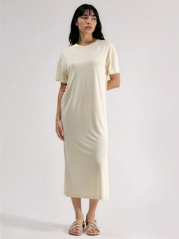 Busem Dress in Yellow: front