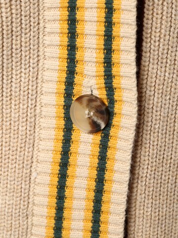 s.Oliver Strickjacke in Beige