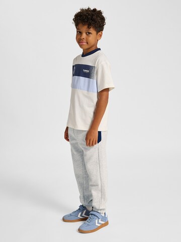 Hummel Tapered Hose in Grau