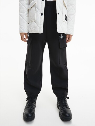 melns Calvin Klein Jeans Vaļīgs piegriezums Bikses: no priekšpuses