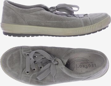 Legero Flats & Loafers in 39,5 in Grey: front