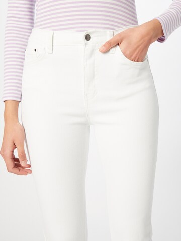 Freequent - Skinny Vaquero 'HARLOW' en blanco