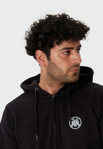 Oldskull Zip-Up Hoodie in Black
