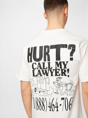 Tricou 'Call My Lawyer' de la MARKET pe bej